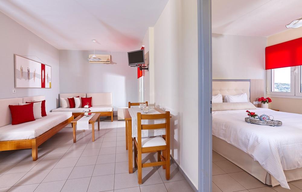 Everest Apartments And Suites สตาลิดา ภายนอก รูปภาพ