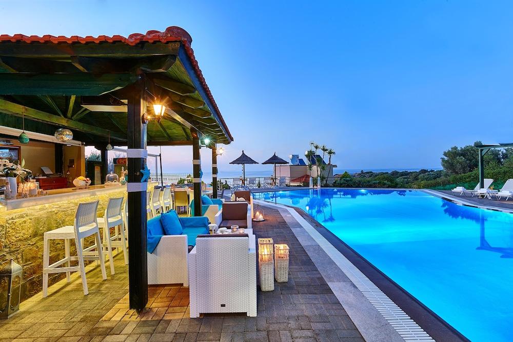 Everest Apartments And Suites สตาลิดา ภายนอก รูปภาพ